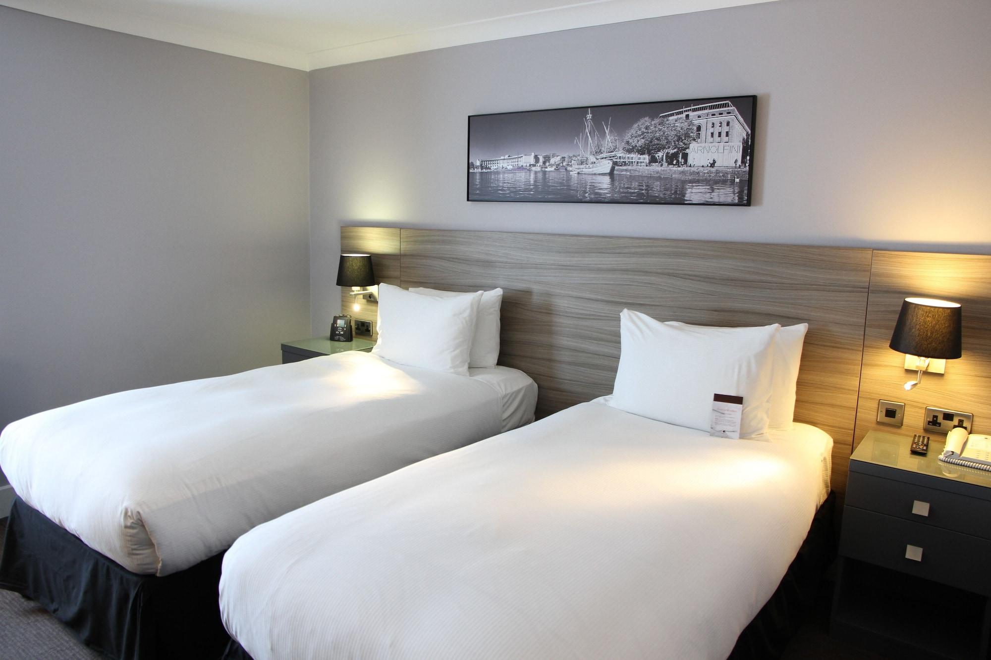 Doubletree By Hilton Bristol City Centre Esterno foto