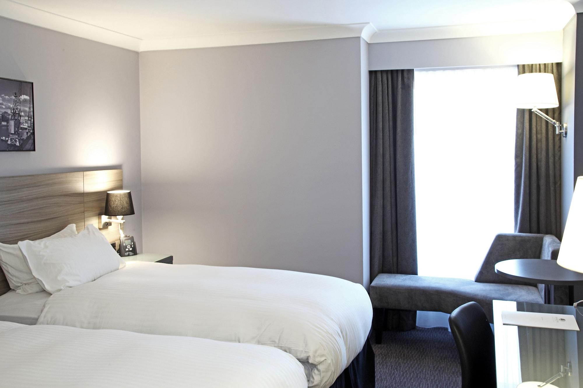 Doubletree By Hilton Bristol City Centre Esterno foto