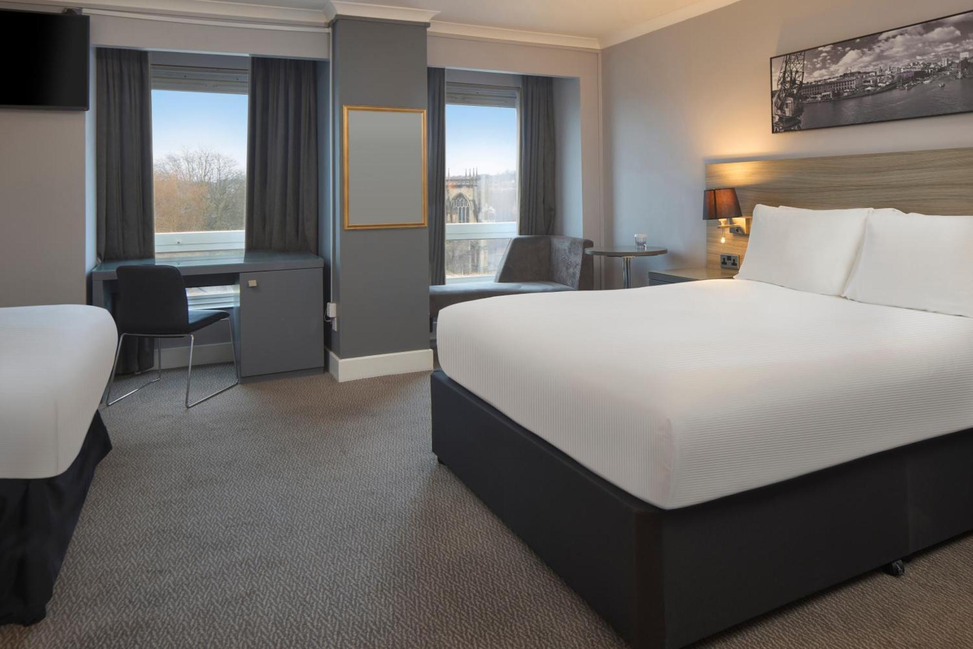 Doubletree By Hilton Bristol City Centre Esterno foto