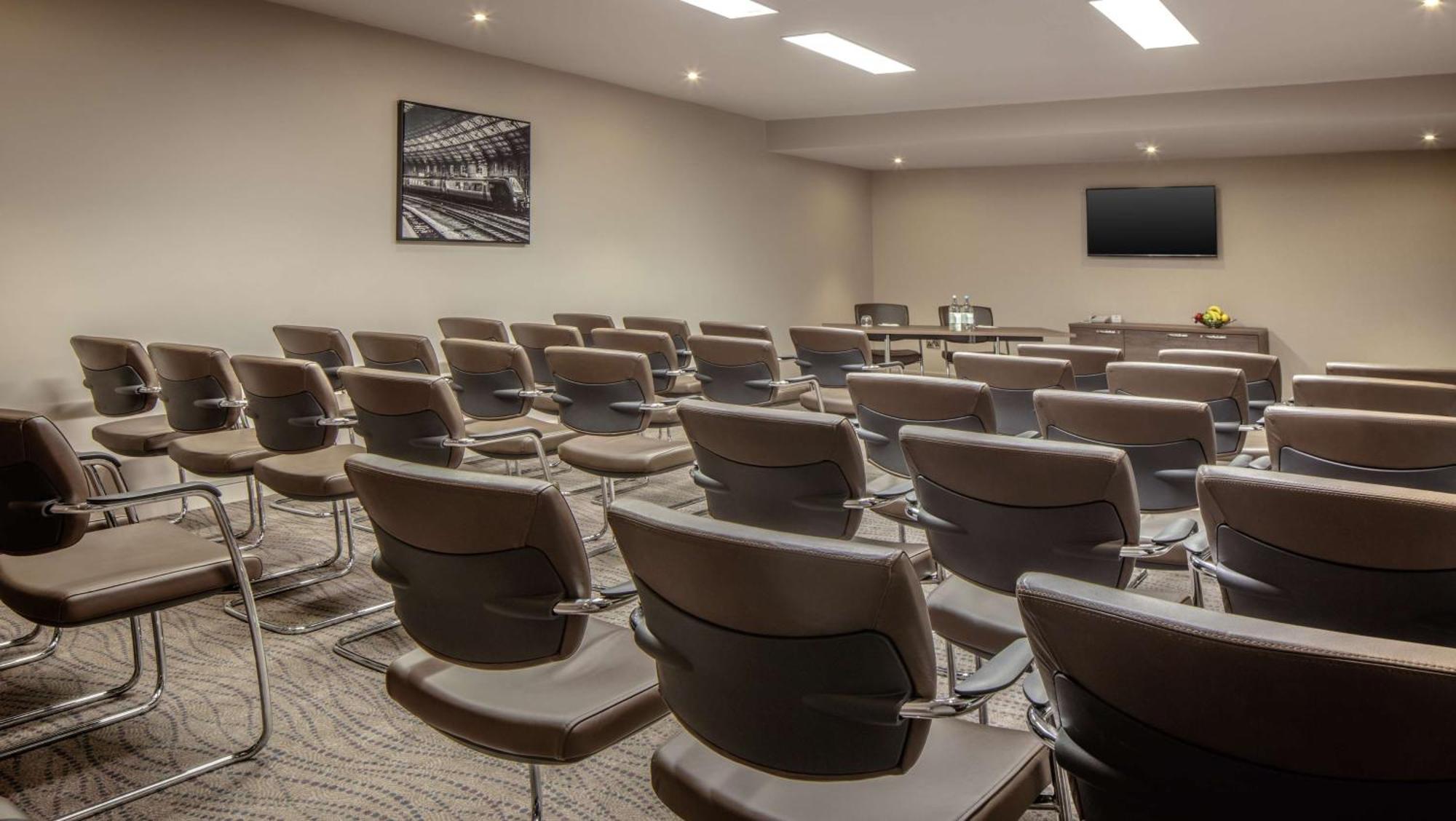 Doubletree By Hilton Bristol City Centre Esterno foto
