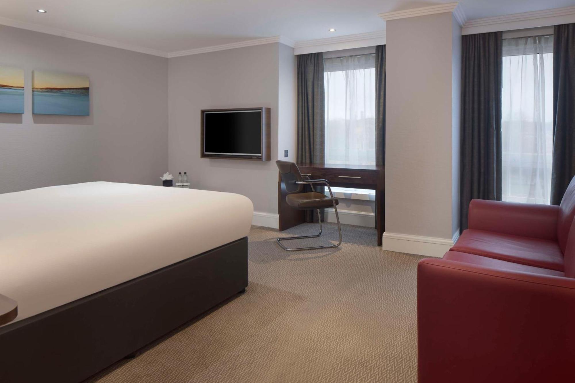 Doubletree By Hilton Bristol City Centre Esterno foto